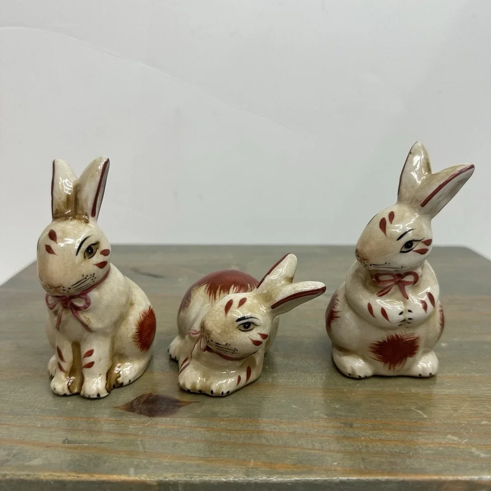 Lot Of 3 Staffordshire Style Bunny Rabbit Small Porcelain Figurine 3-4